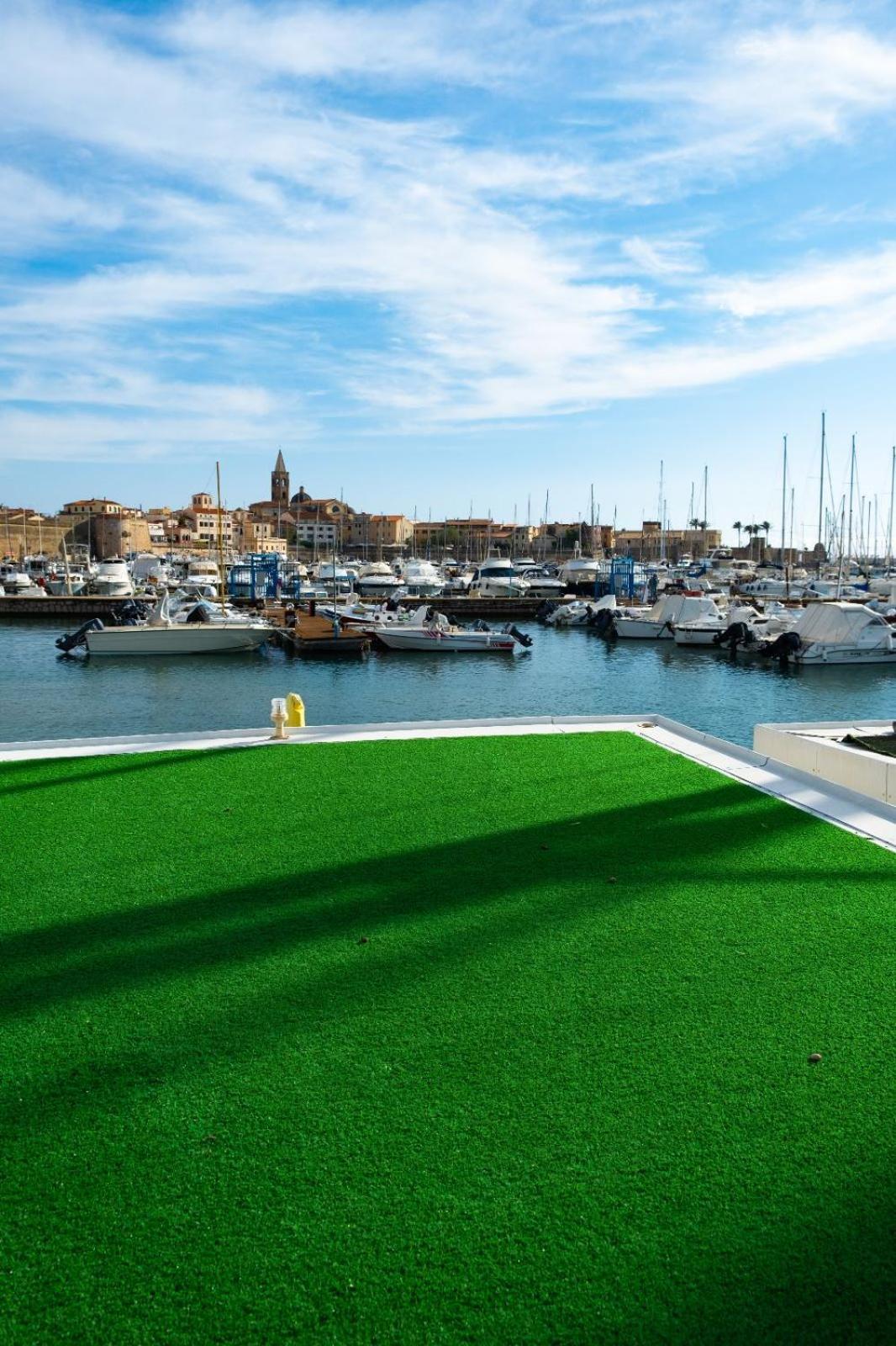Houseboat Sardinia 호텔 알게로 외부 사진